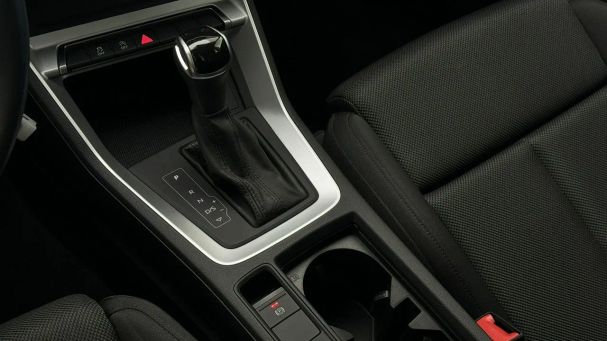 Audi Q3 35 TFSI S tronic 110 kW image number 24