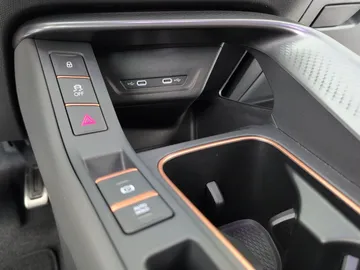 Car image 48