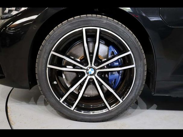 BMW 330 e M Sport 215 kW image number 5