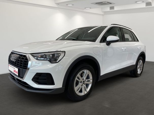 Audi Q3 45 TFSIe 180 kW image number 1