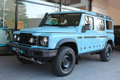 Car image 2