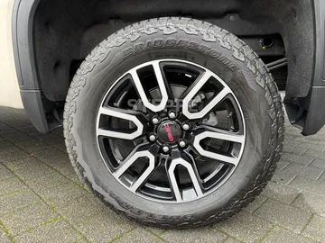 Car image 41