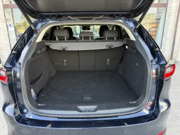 Car image 37