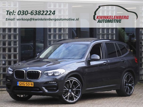 BMW X3 xDrive30e M 215 kW image number 1