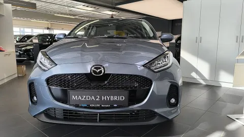 Car image 3