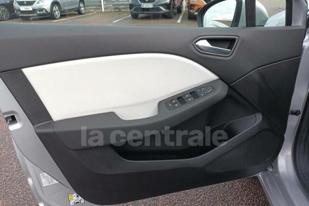 Renault Clio TCe 100 Intens 74 kW image number 9