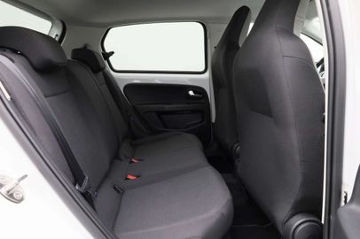 Car image 31