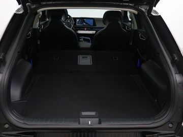 Car image 36