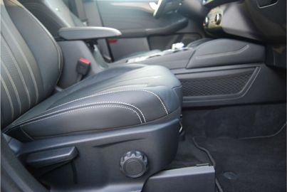 Car image 41