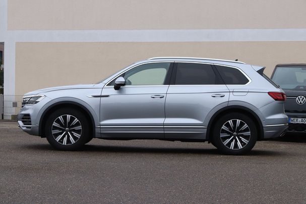 Volkswagen Touareg 3.0 TSI eHybrid 4Motion 280 kW image number 3