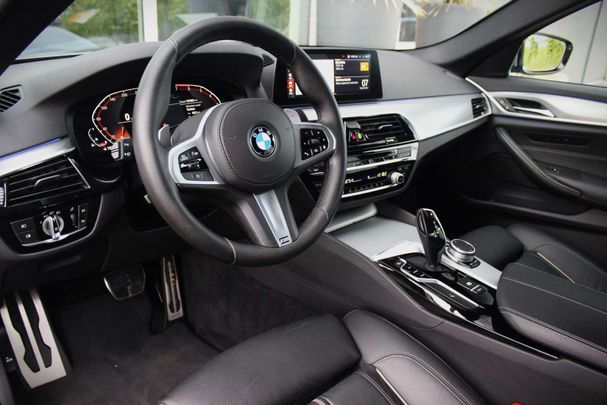 BMW 520i 135 kW image number 11