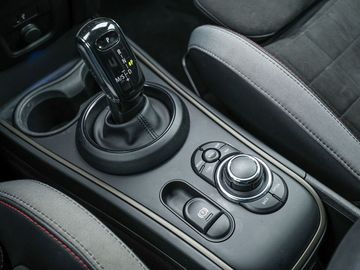 Car image 20