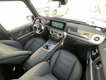 Car image 31