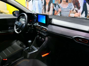 Car image 37