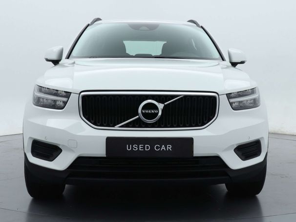 Volvo XC40 1.5 T2 Momentum 95 kW image number 3