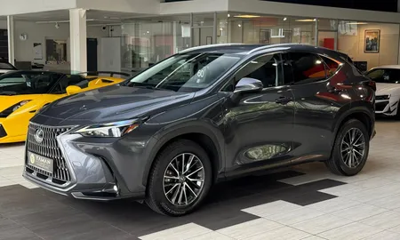 Car image 2