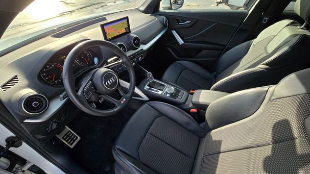 Audi Q2 35 TFSI S-line 110 kW image number 8