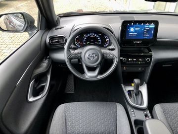 Car image 9