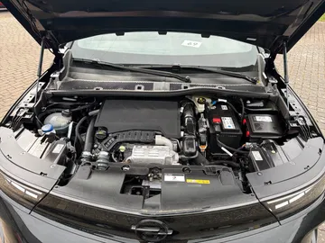Car image 29