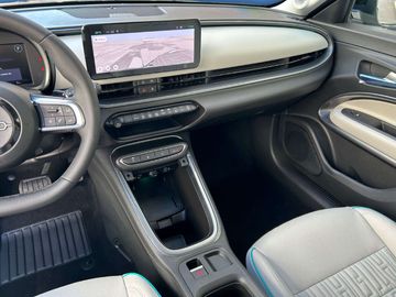 Car image 26