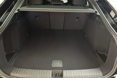 Car image 46