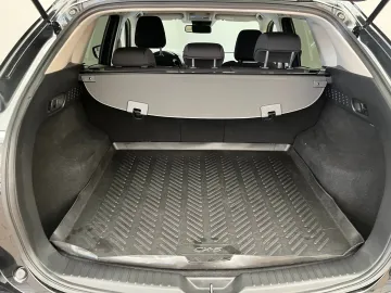 Car image 33