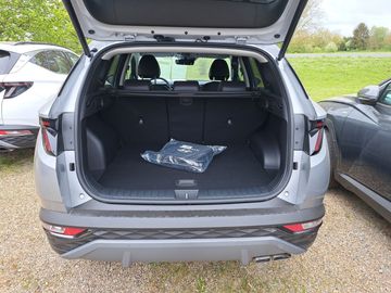 Car image 15