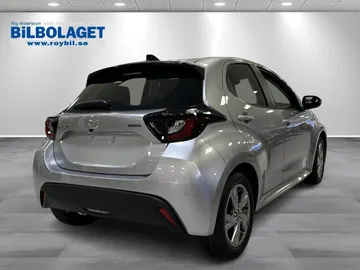 Car image 2