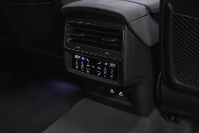 Car image 41