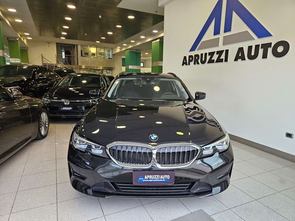 BMW 320d Touring xDrive Advantage 140 kW image number 4