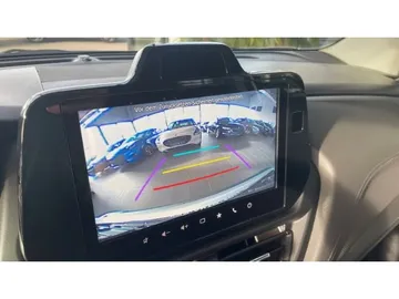 Car image 26
