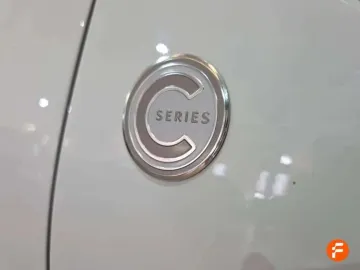 Car image 30