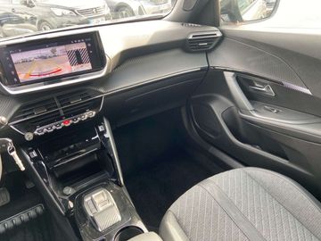 Car image 32