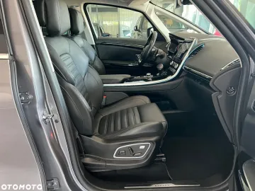 Car image 40