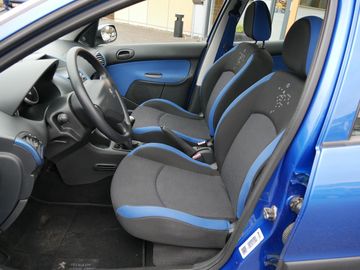 Car image 8