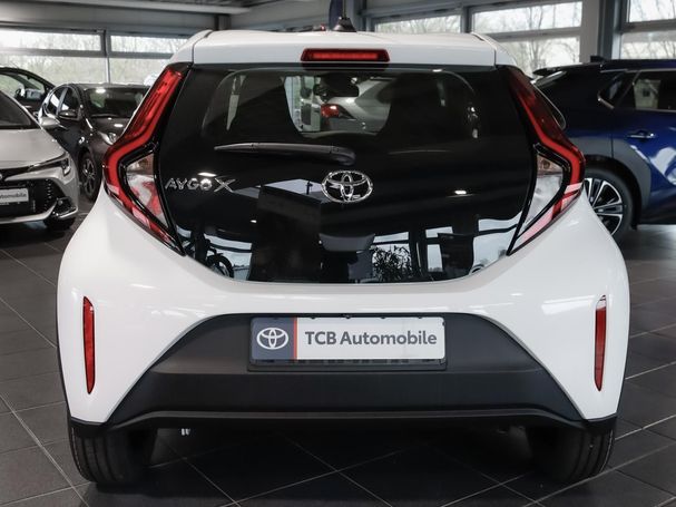 Toyota Aygo X 1.0 53 kW image number 3