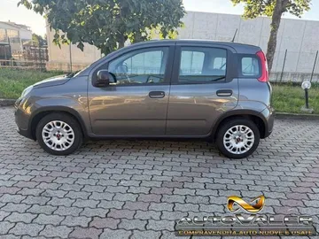 Car image 2