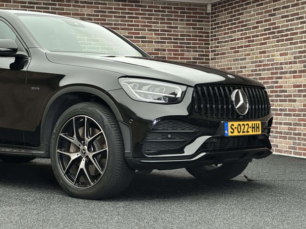 Mercedes-Benz GLC 300 e 4Matic 235 kW image number 24