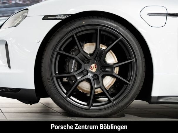 Porsche Taycan 320 kW image number 11