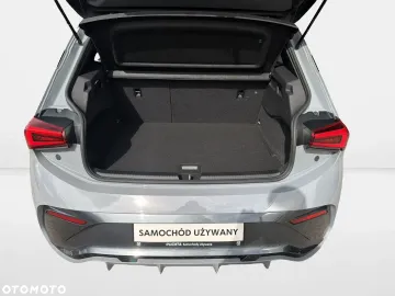 Car image 34