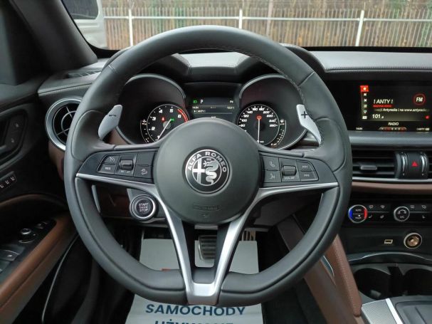 Alfa Romeo Stelvio 2.0 Turbo 206 kW image number 16