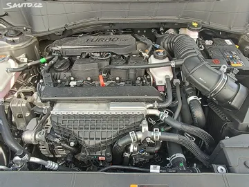Car image 26