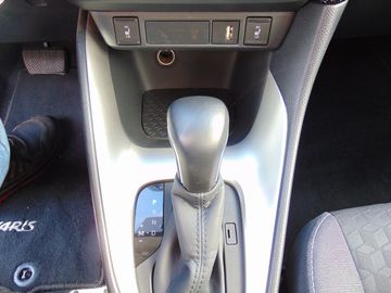 Car image 11