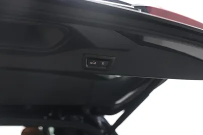 Car image 36