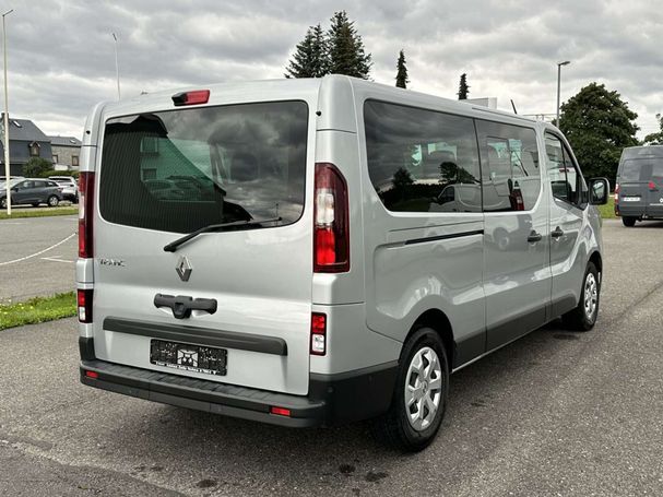 Renault Trafic Grand Blue dCi 150 Life 110 kW image number 3