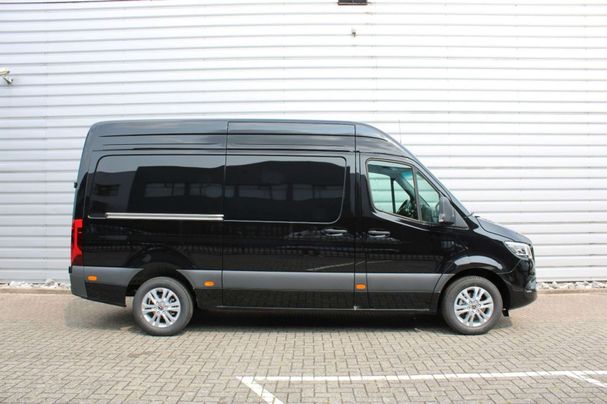 Mercedes-Benz Sprinter 319 RWD 140 kW image number 12