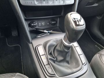 Car image 23