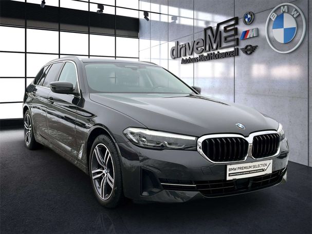 BMW 520d Touring xDrive 140 kW image number 16