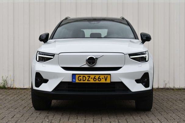 Volvo XC40 Extended Range Ultimate 185 kW image number 3