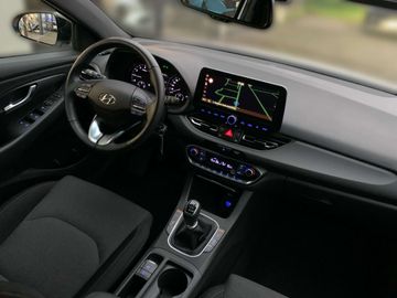 Car image 26